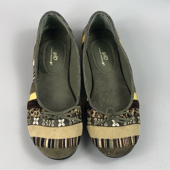 So Wear It Declare It Medley Olive Ballet Flats Size 6M - Picture 2 of 8